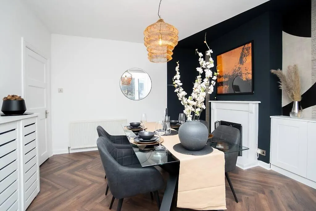 Boutique West-End Living With Bicocca Stays Aberdeen Lejlighed